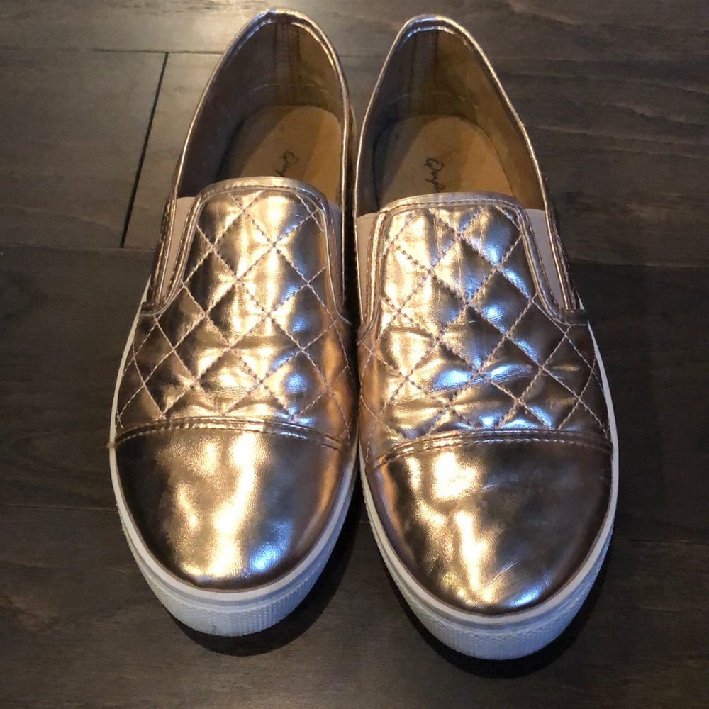 Qupid quilted slip ons